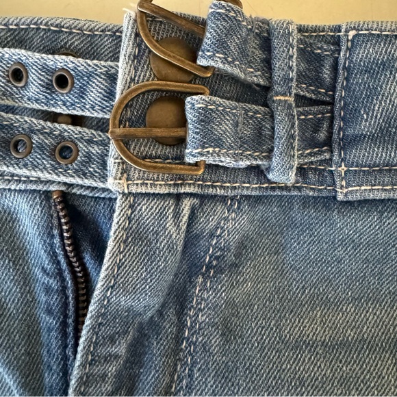 Hollister NWT Women's Blue Denim Shorts - size 0 - Picture 7 of 8